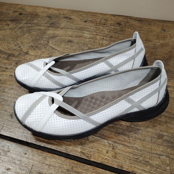 Clarks Privo Shoes 9 M Slip On Ballet Flats White Casual Sneaker Loafer - Picture 1 of 9